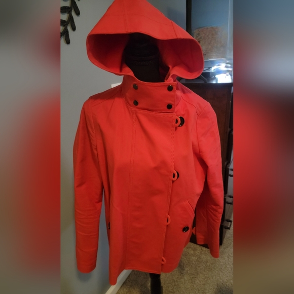 Loft Rain Jacket - Picture 3 of 5